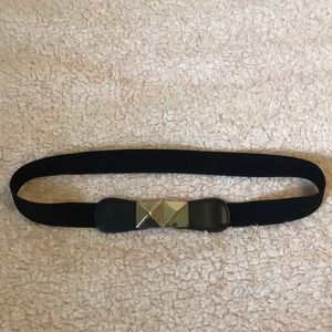 Stretchy Black Belt — No Holes